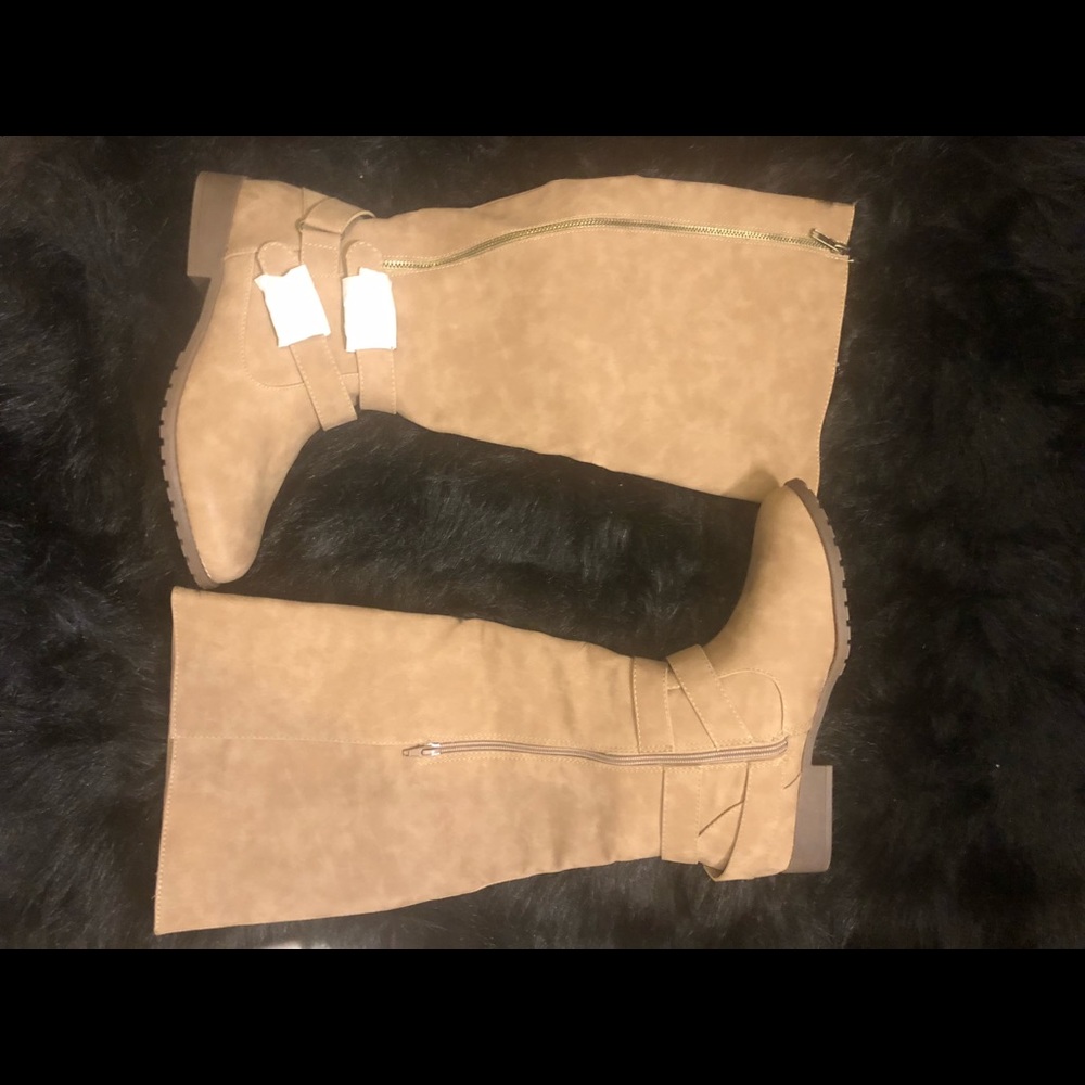 Size 10 Taupe tall flat boots